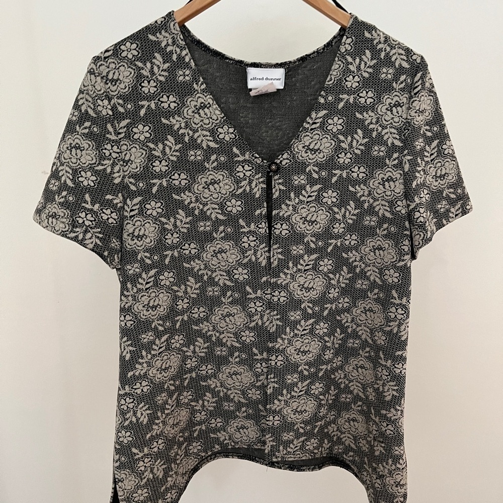 Vintage Black Floral Women's Top with single button